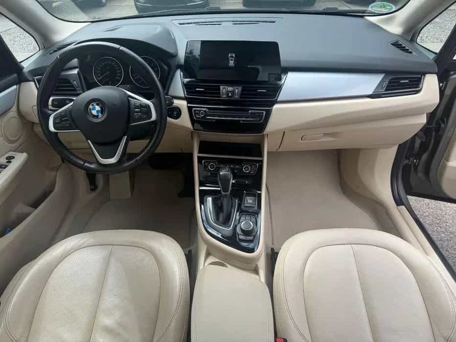 BMW 220 Active Tourer PDC Vollleder LED wenig KM! 08/2016-photo-13