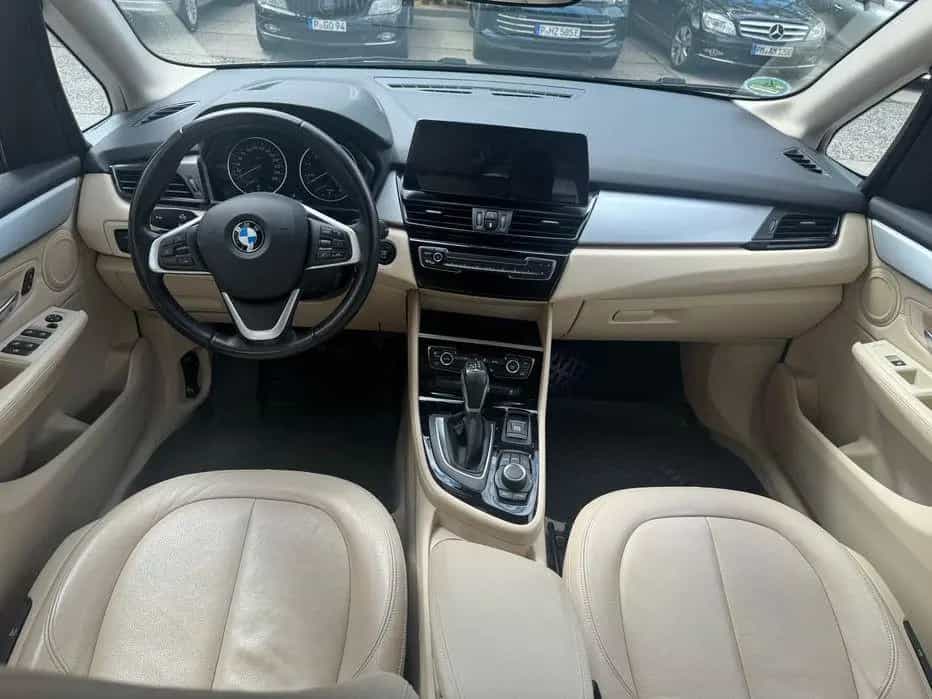 BMW 220 Active Tourer PDC Vollleder LED wenig KM! 08/2016-photo-14