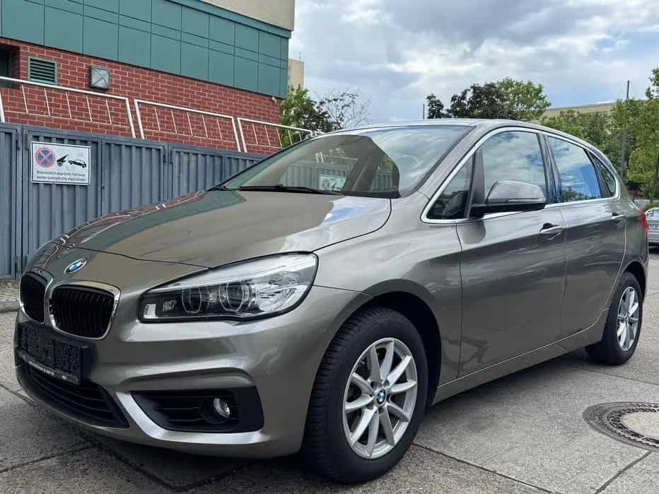 BMW 220 Active Tourer PDC Vollleder LED wenig KM! 08/2016-photo-2