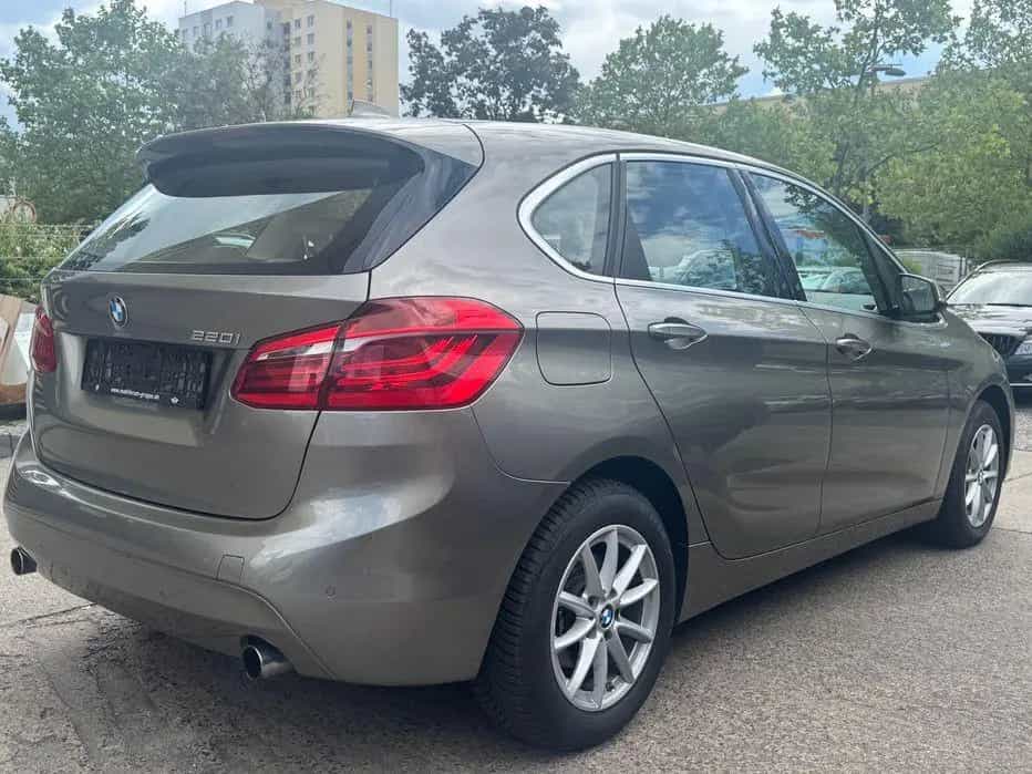 BMW 220 Active Tourer PDC Vollleder LED wenig KM! 08/2016-photo-3