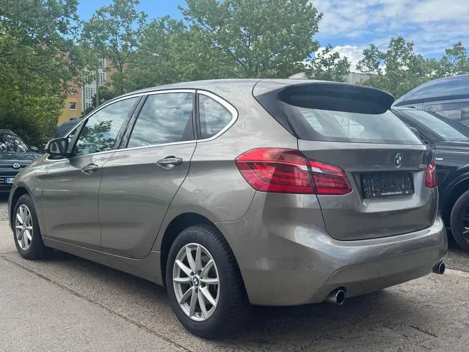 BMW 220 Active Tourer PDC Vollleder LED wenig KM! 08/2016-photo-5