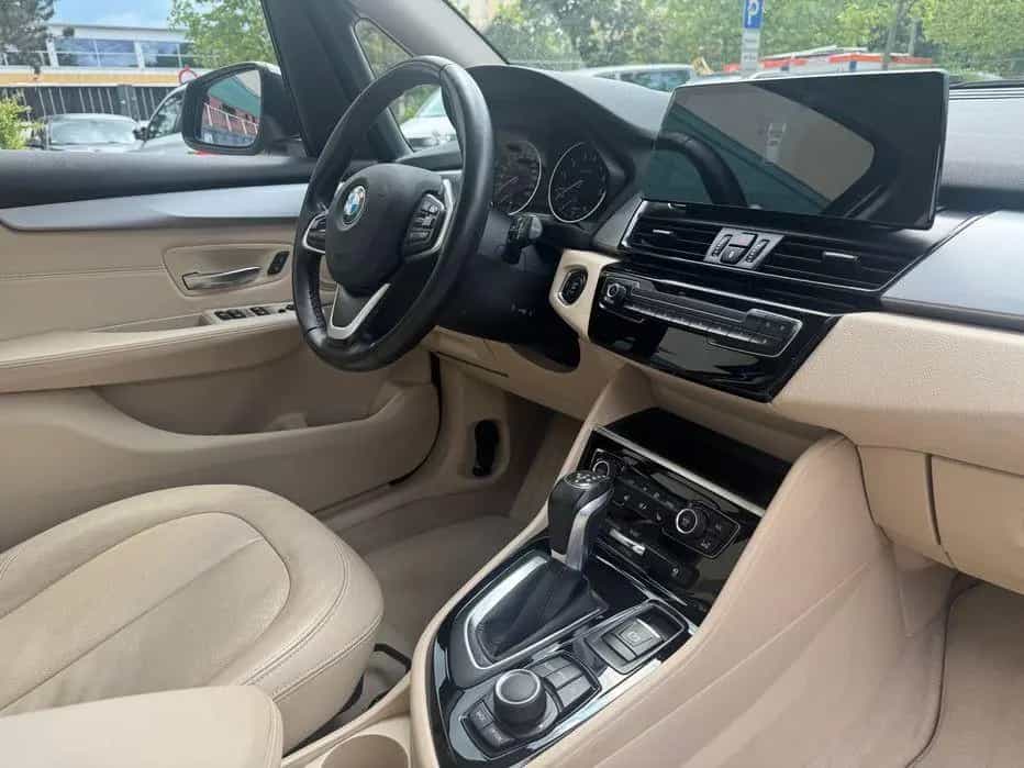 BMW 220 Active Tourer PDC Vollleder LED wenig KM! 08/2016-photo-7