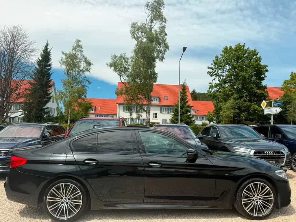 BMW 520 d M-Sportpacket xDrive |Led|Night|PANO 10/2017-photo-3