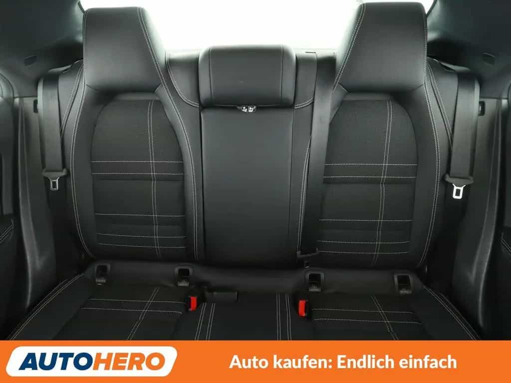 Mercedes-Benz CLA 180 Urban Aut.*NAVI*BI-XENON*TEMPO*PDC*SHZ* 04/2015-photo-15