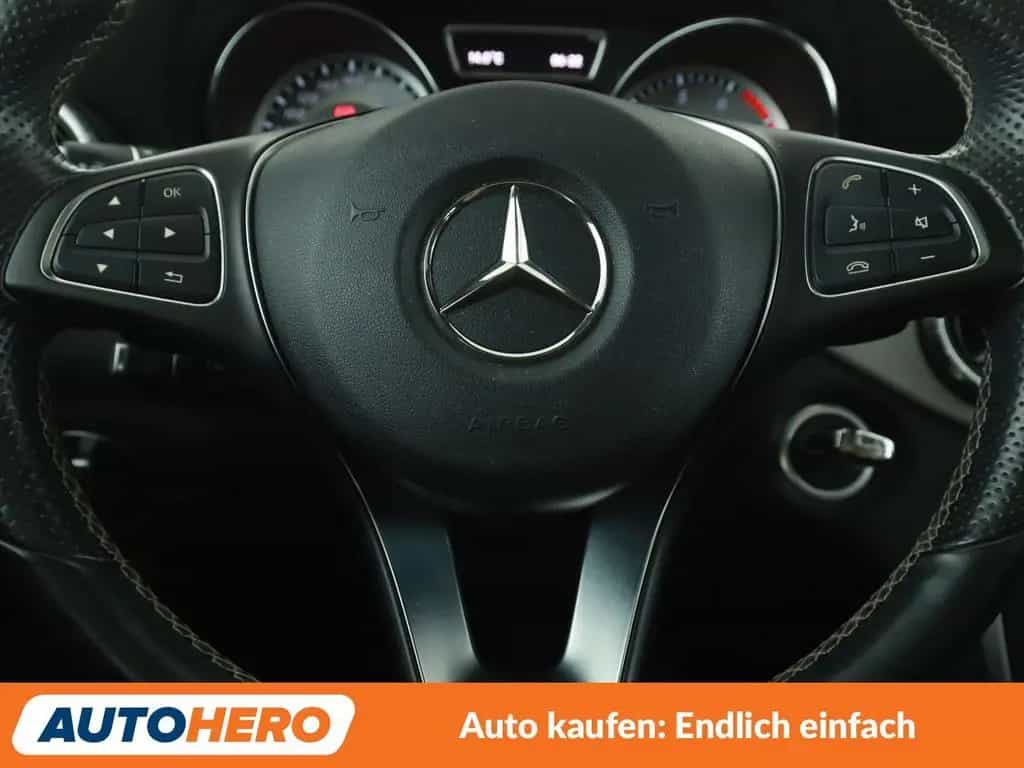 Mercedes-Benz CLA 180 Urban Aut.*NAVI*BI-XENON*TEMPO*PDC*SHZ* 04/2015-photo-18