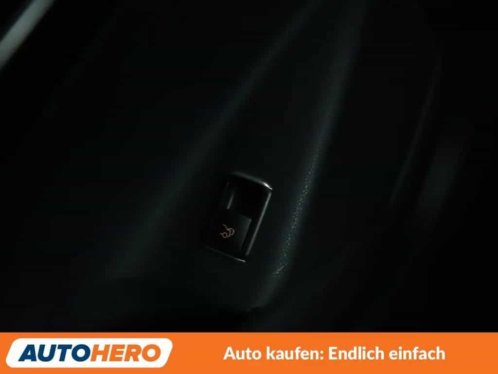 Mercedes-Benz CLA 180 Urban Aut.*NAVI*BI-XENON*TEMPO*PDC*SHZ* 04/2015-photo-28