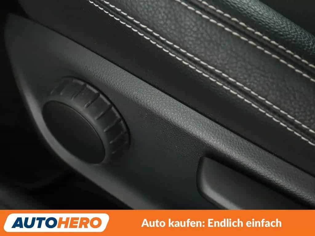 Mercedes-Benz CLA 180 Urban Aut.*NAVI*BI-XENON*TEMPO*PDC*SHZ* 04/2015-photo-31