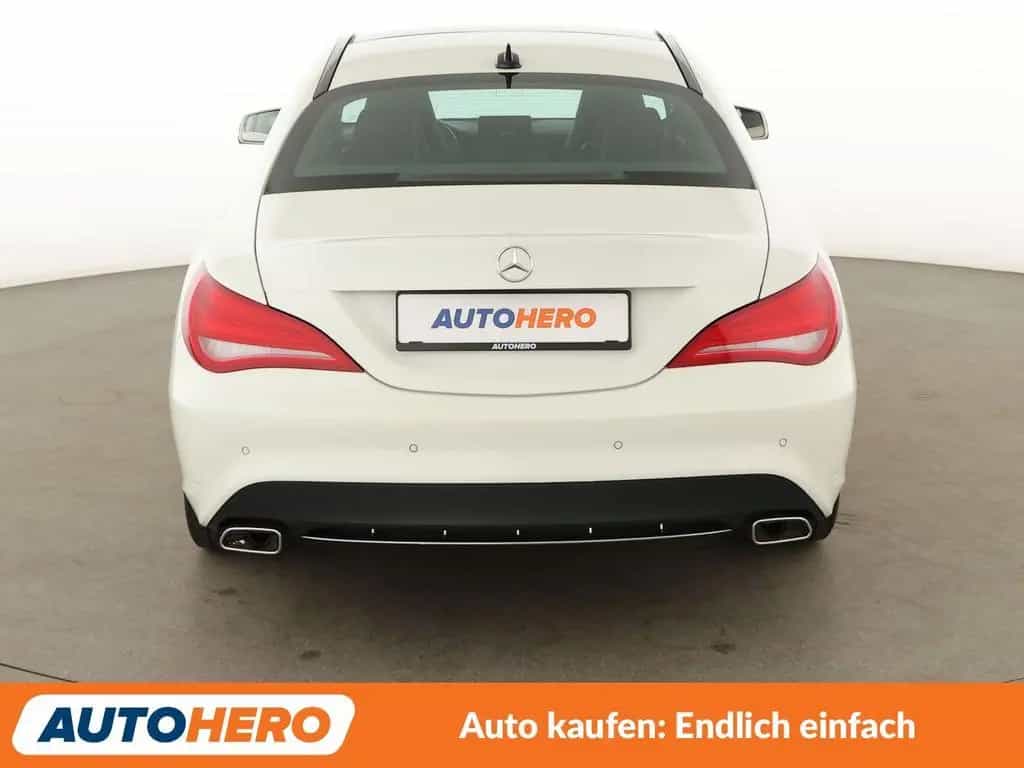 Mercedes-Benz CLA 180 Urban Aut.*NAVI*BI-XENON*TEMPO*PDC*SHZ* 04/2015-photo-4