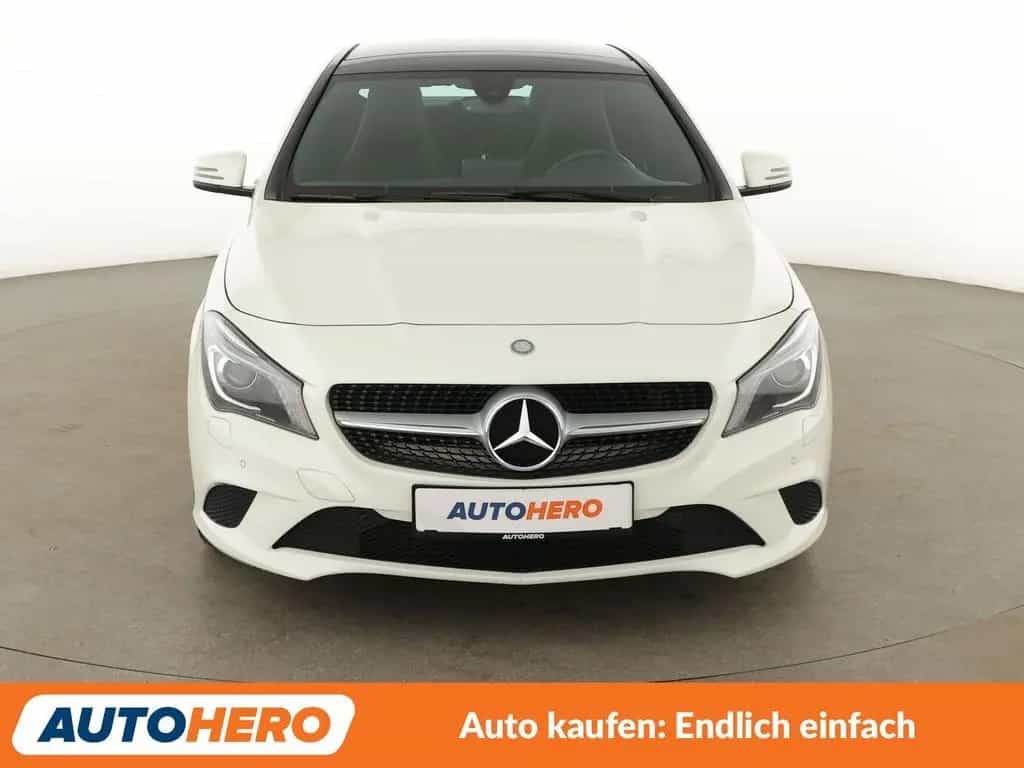 Mercedes-Benz CLA 180 Urban Aut.*NAVI*BI-XENON*TEMPO*PDC*SHZ* 04/2015-photo-8