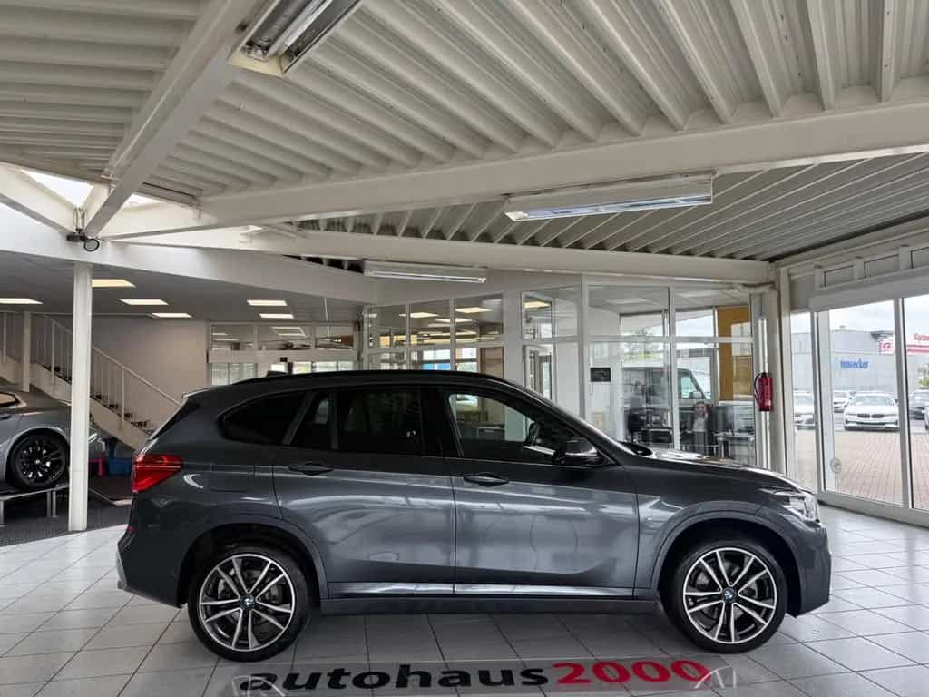 BMW X1 sDrive 20i M Sportpaket LED/CAM/HUD/AHK 03/2019-photo-1
