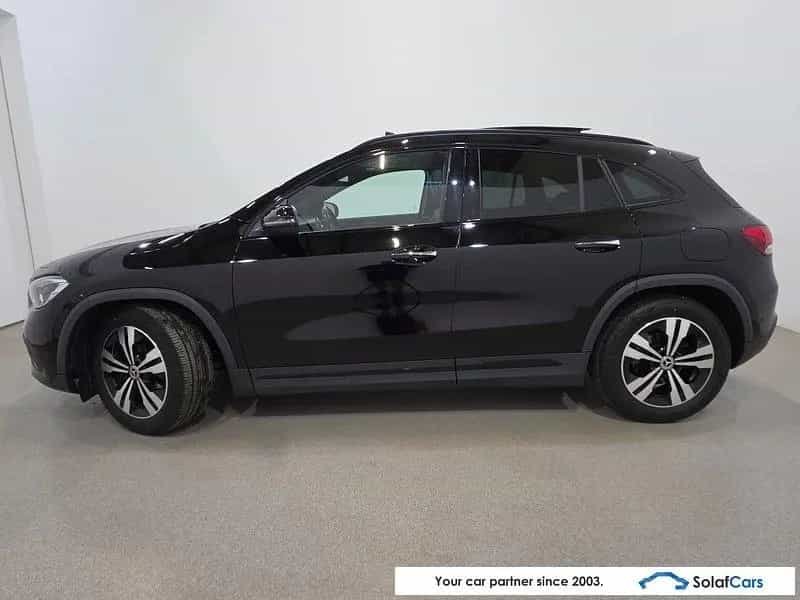Mercedes-Benz GLA 200 d Aut. Pano LED-Multibeam Widescreen Am 05/2021-photo-1