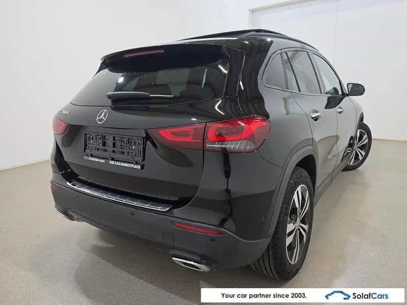 Mercedes-Benz GLA 200 d Aut. Pano LED-Multibeam Widescreen Am 05/2021-photo-3