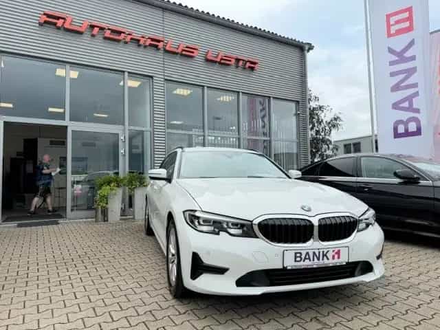 BMW 318 3 Touring 318 d Advantage 09/2021-photo-0