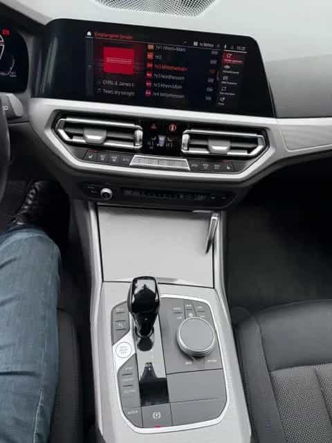 BMW 318 3 Touring 318 d Advantage 09/2021-photo-11