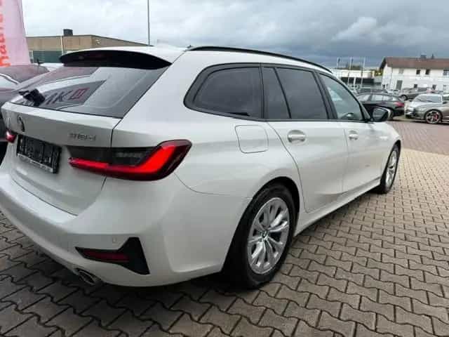 BMW 318 3 Touring 318 d Advantage 09/2021-photo-6