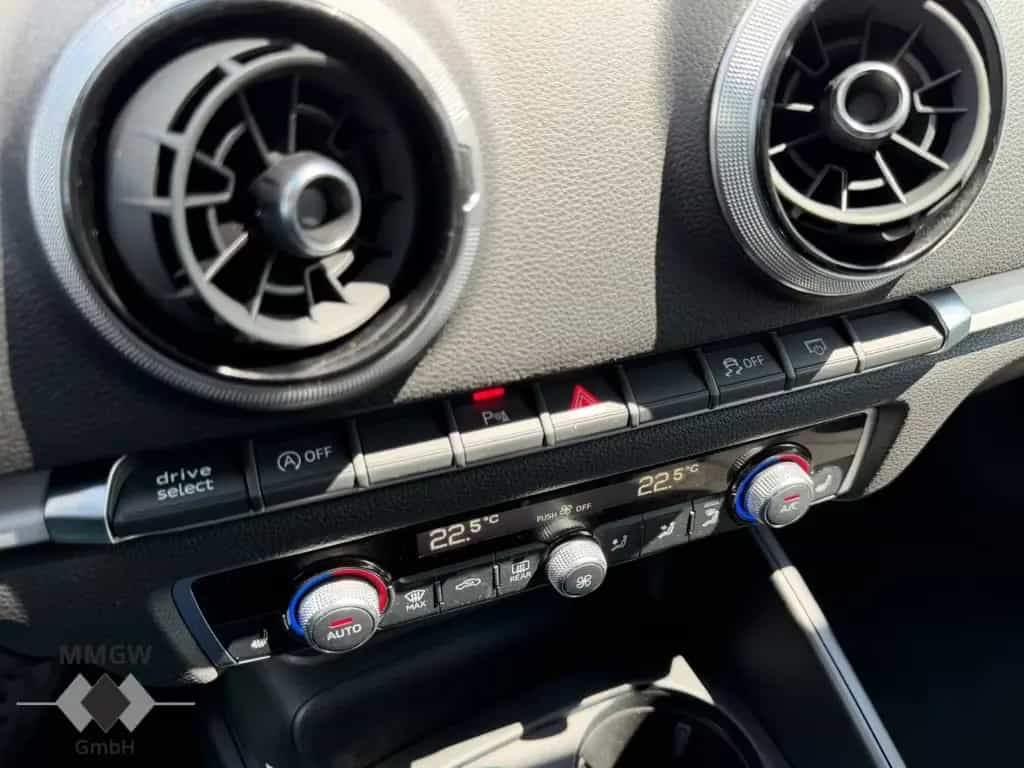 Audi A3 sport S-Line Sportpaket/Navi/Leder/Soundsyste 08/2018-photo-24