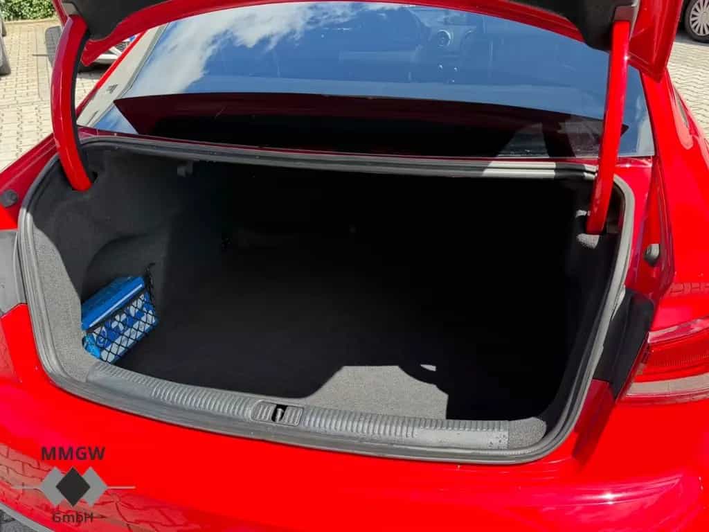 Audi A3 sport S-Line Sportpaket/Navi/Leder/Soundsyste 08/2018-photo-6