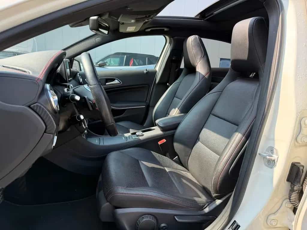 Mercedes-Benz A 250 4Matic AMG Line* Panorama* Bi-Xenon* 01/2014-photo-18