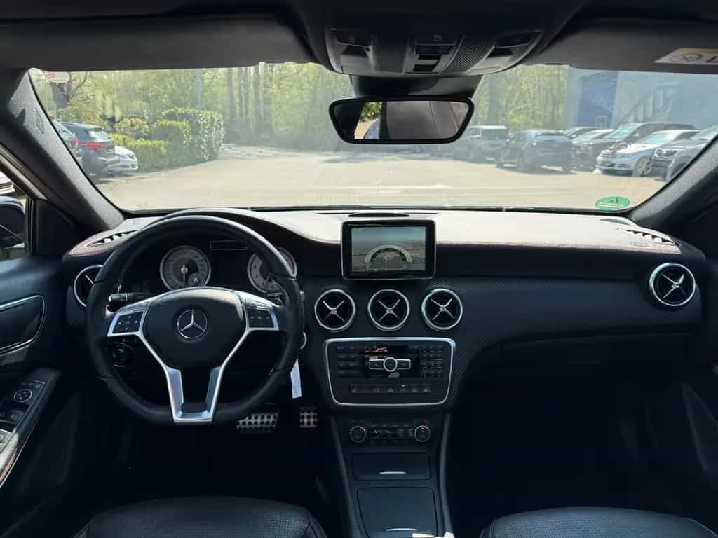 Mercedes-Benz A 250 4Matic AMG Line* Panorama* Bi-Xenon* 01/2014-photo-19