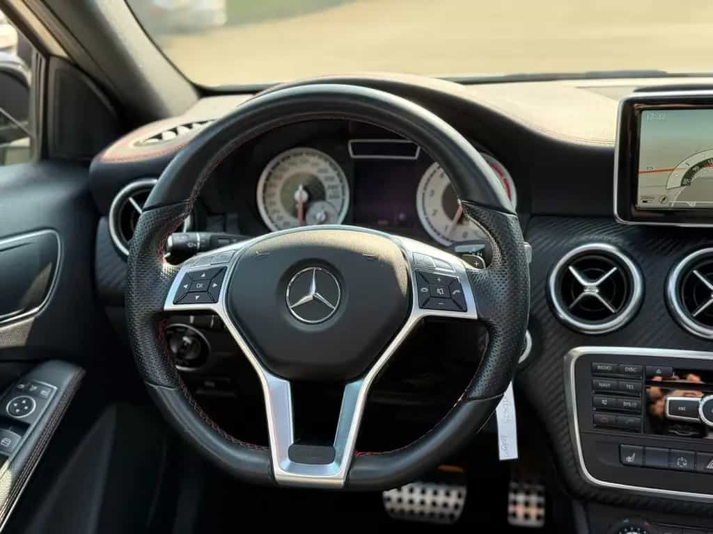 Mercedes-Benz A 250 4Matic AMG Line* Panorama* Bi-Xenon* 01/2014-photo-20