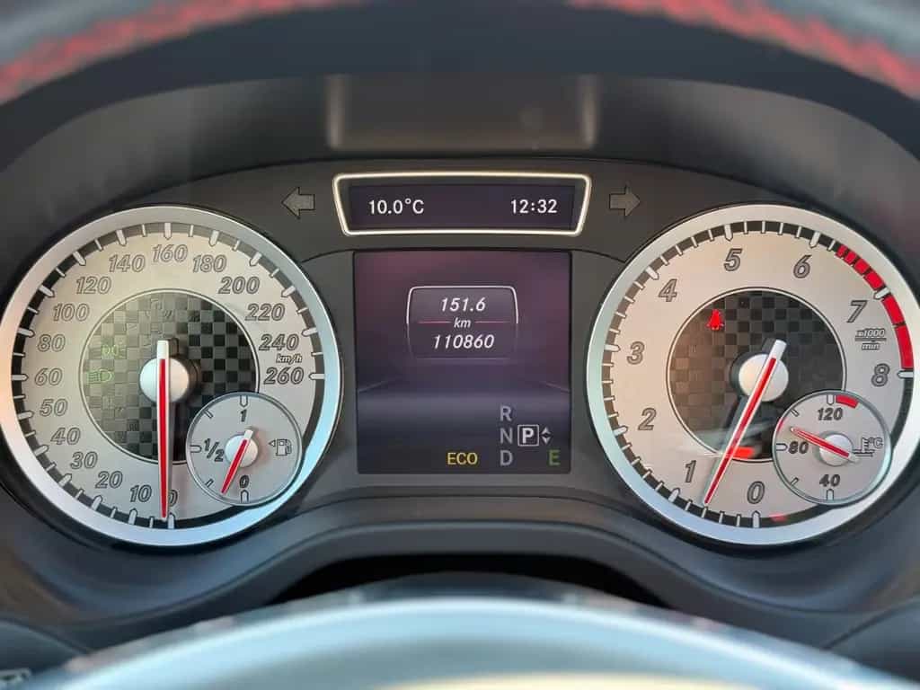 Mercedes-Benz A 250 4Matic AMG Line* Panorama* Bi-Xenon* 01/2014-photo-34