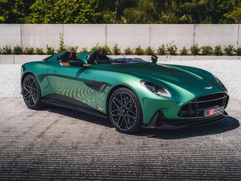 Aston Martin DB DBR22 / 1 OF 22 / DBR22 Green / Carbon 04/2024-photo-0