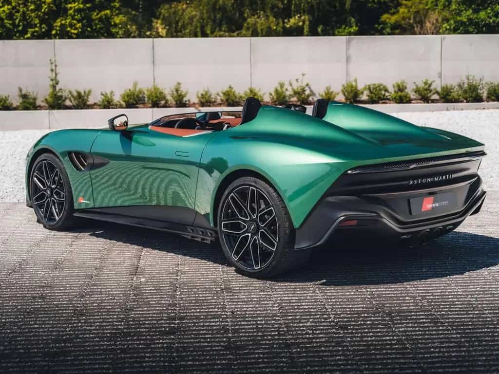 Aston Martin DB DBR22 / 1 OF 22 / DBR22 Green / Carbon 04/2024-photo-6