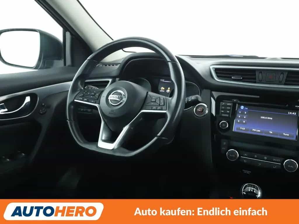 Nissan Qashqai 1.6 N-Connecta *NAVI*LED*TEMPO*360°*SHZ* 07/2018-photo-12