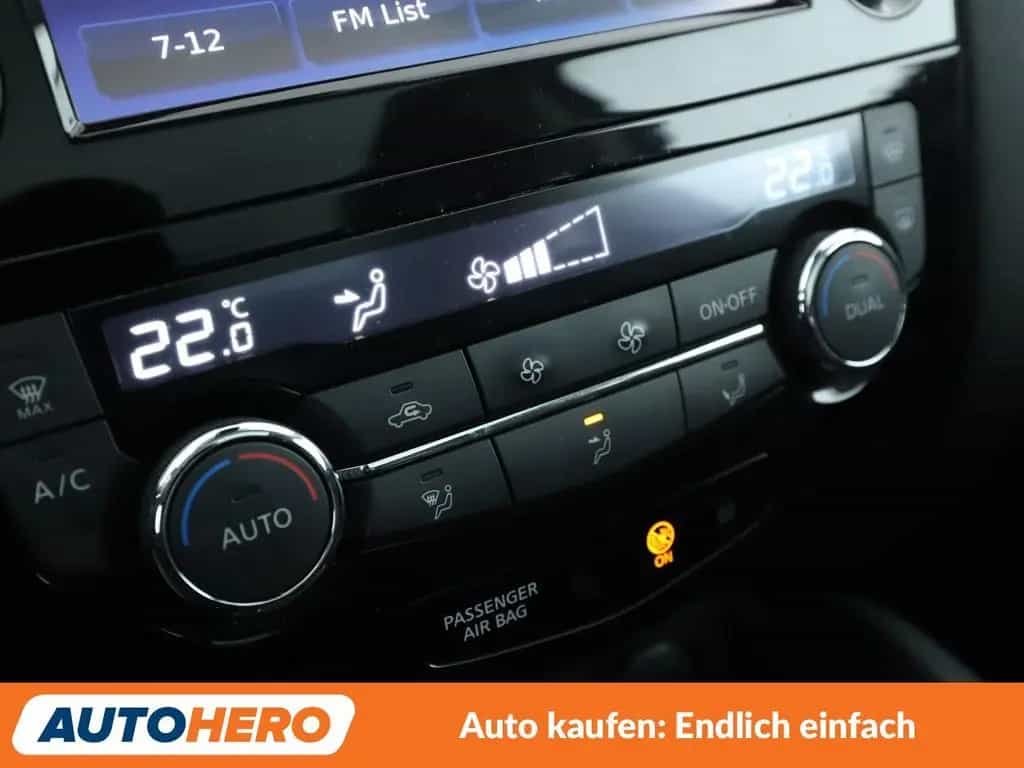 Nissan Qashqai 1.6 N-Connecta *NAVI*LED*TEMPO*360°*SHZ* 07/2018-photo-22