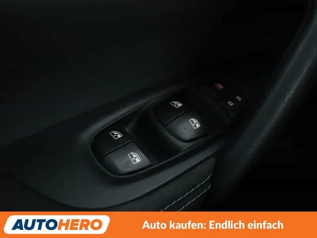 Nissan Qashqai 1.6 N-Connecta *NAVI*LED*TEMPO*360°*SHZ* 07/2018-photo-24
