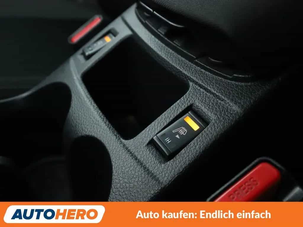 Nissan Qashqai 1.6 N-Connecta *NAVI*LED*TEMPO*360°*SHZ* 07/2018-photo-27