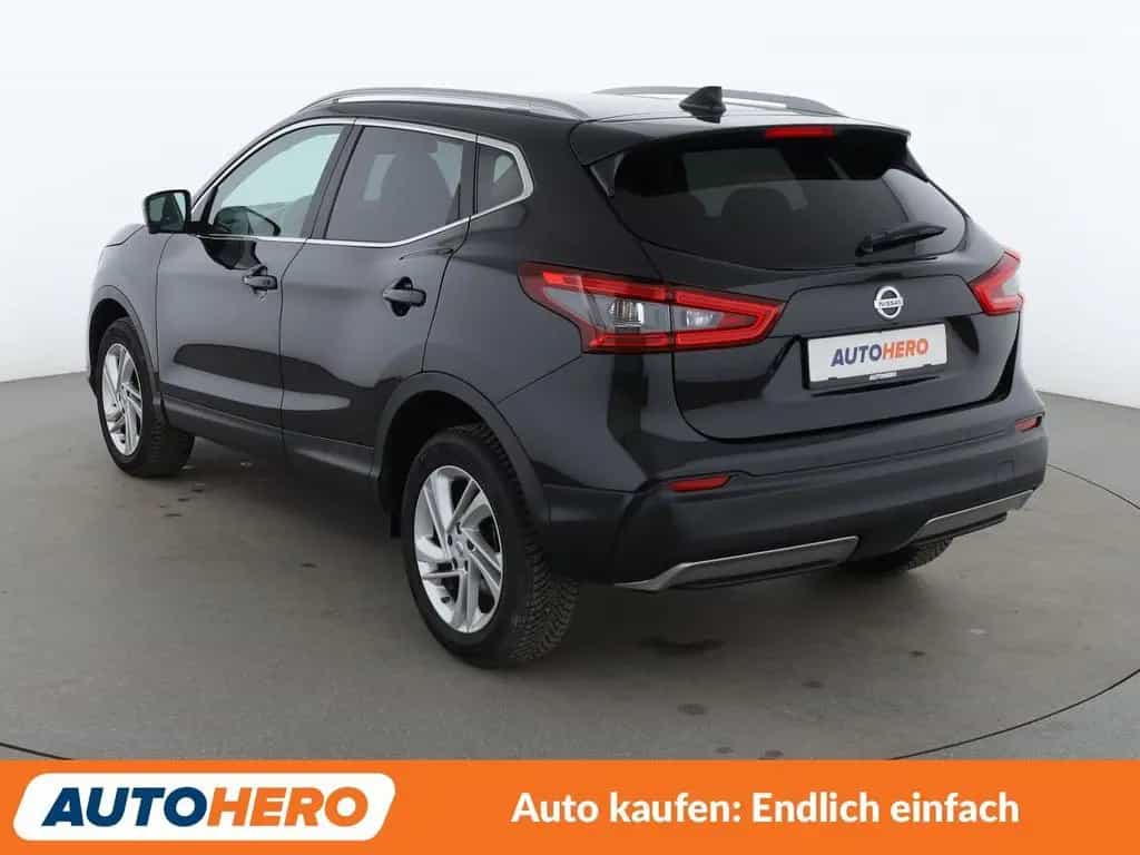 Nissan Qashqai 1.6 N-Connecta *NAVI*LED*TEMPO*360°*SHZ* 07/2018-photo-3