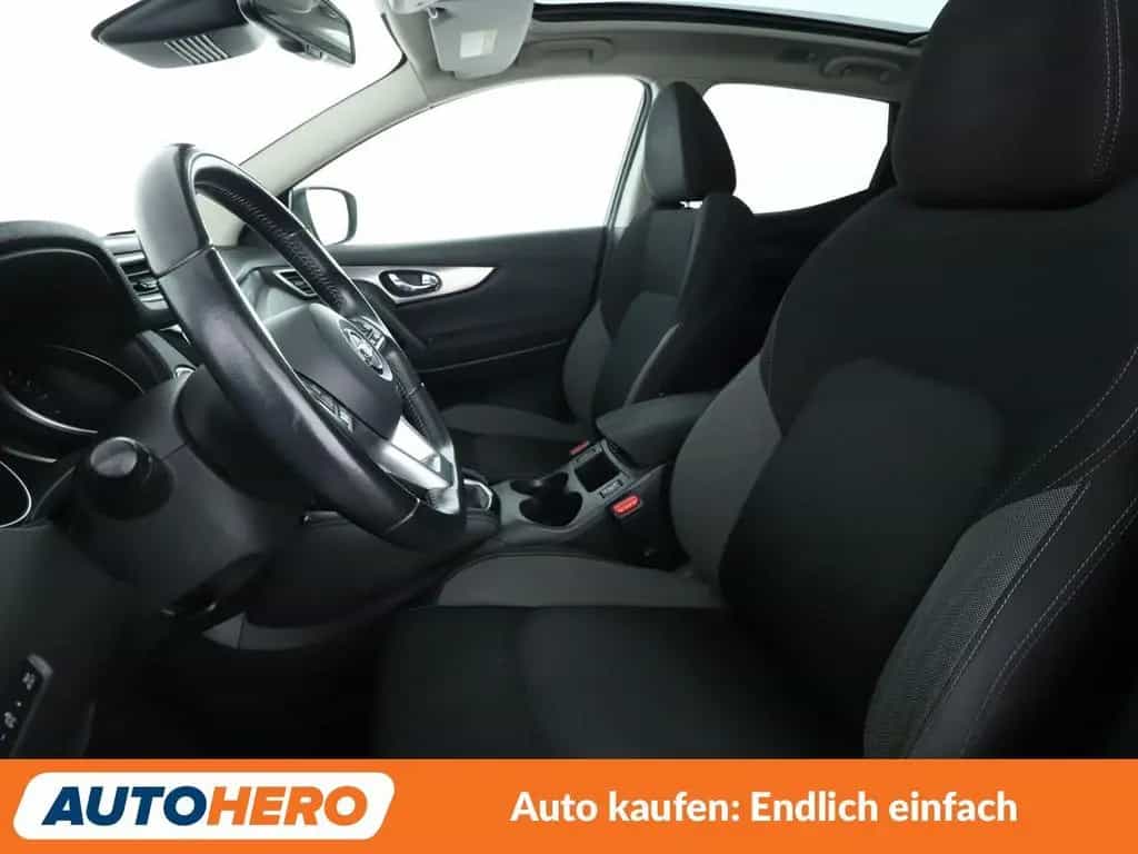 Nissan Qashqai 1.6 N-Connecta *NAVI*LED*TEMPO*360°*SHZ* 07/2018-photo-9