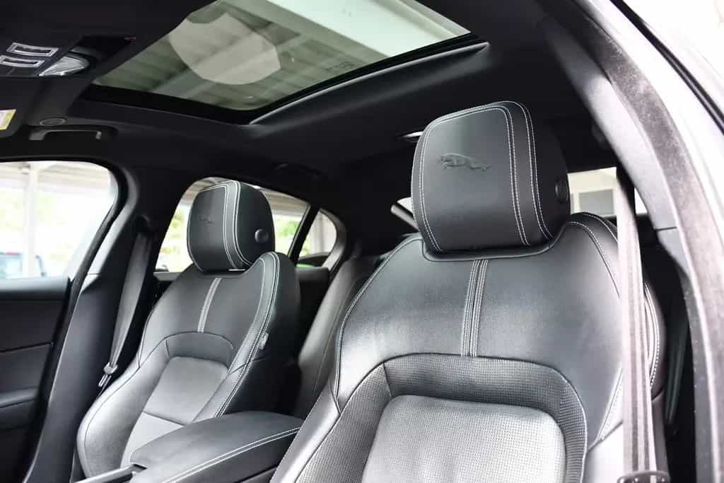 Jaguar XE R-Dynamic Black Pack Navi Led ACC 360°1.Hand 04/2022-photo-12