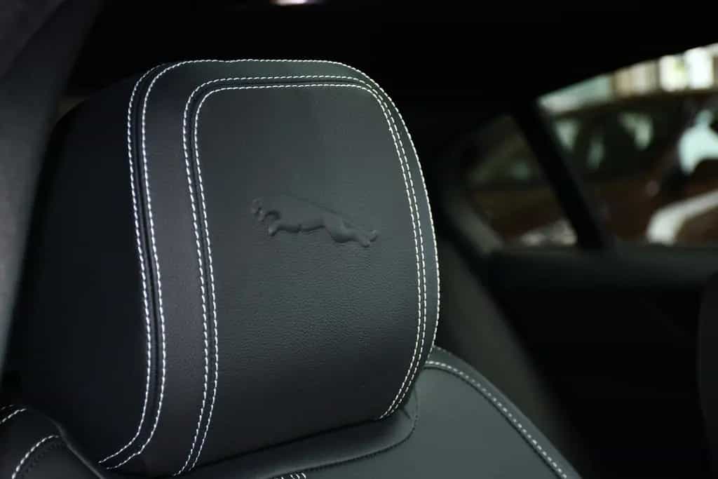 Jaguar XE R-Dynamic Black Pack Navi Led ACC 360°1.Hand 04/2022-photo-14