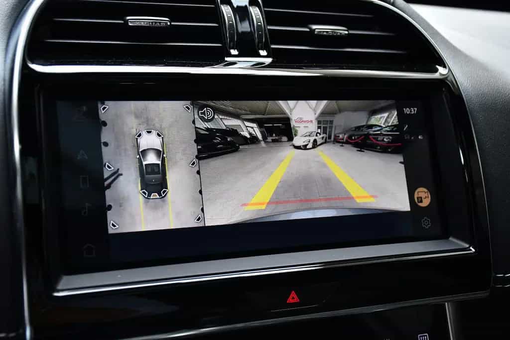 Jaguar XE R-Dynamic Black Pack Navi Led ACC 360°1.Hand 04/2022-photo-25