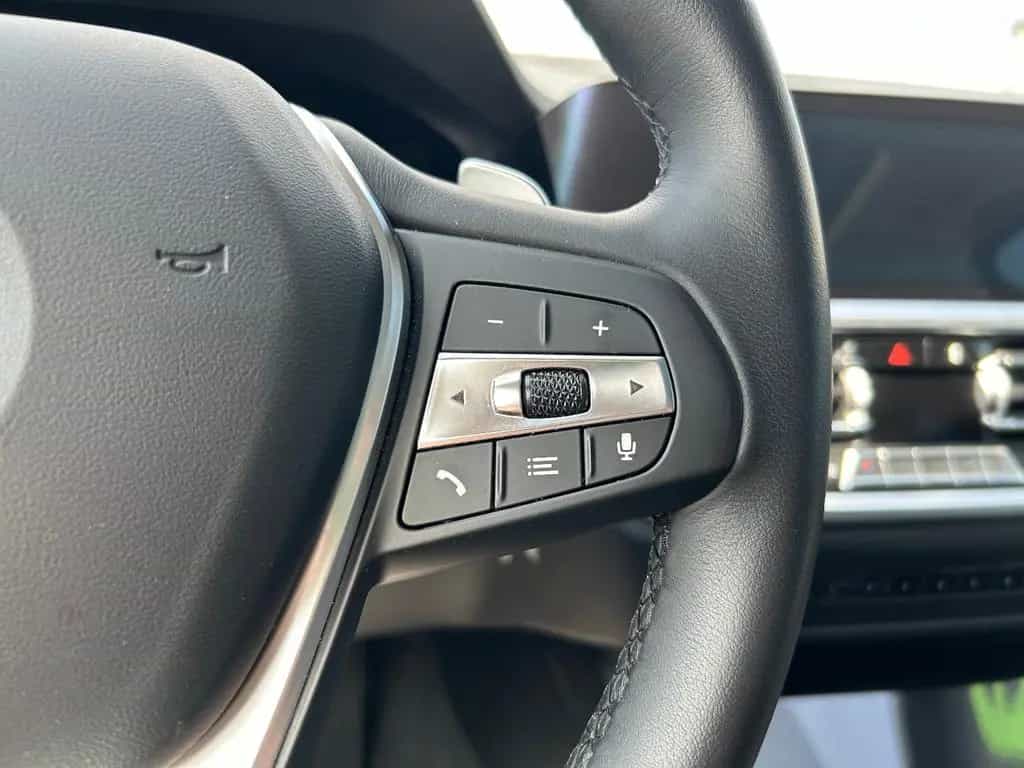 BMW 320 d Sportline AHK*LED*SHADOW*PANO*HUD*TEILLEDER 09/2020-photo-16