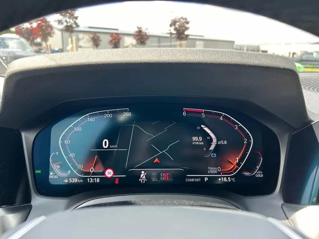 BMW 320 d Sportline AHK*LED*SHADOW*PANO*HUD*TEILLEDER 09/2020-photo-17