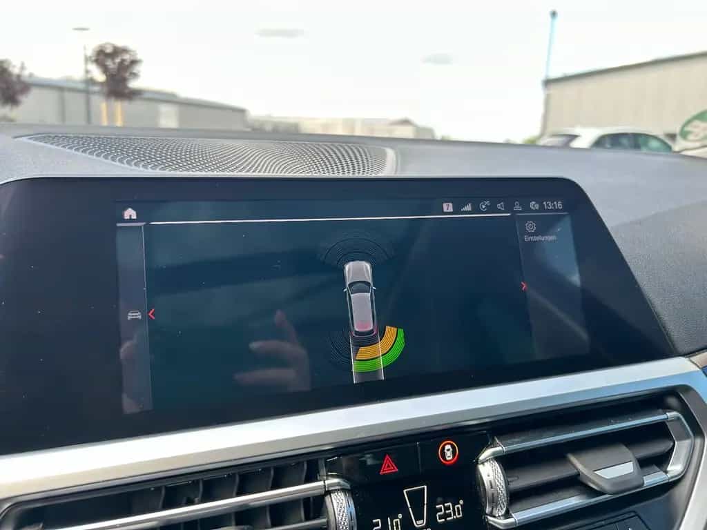 BMW 320 d Sportline AHK*LED*SHADOW*PANO*HUD*TEILLEDER 09/2020-photo-18