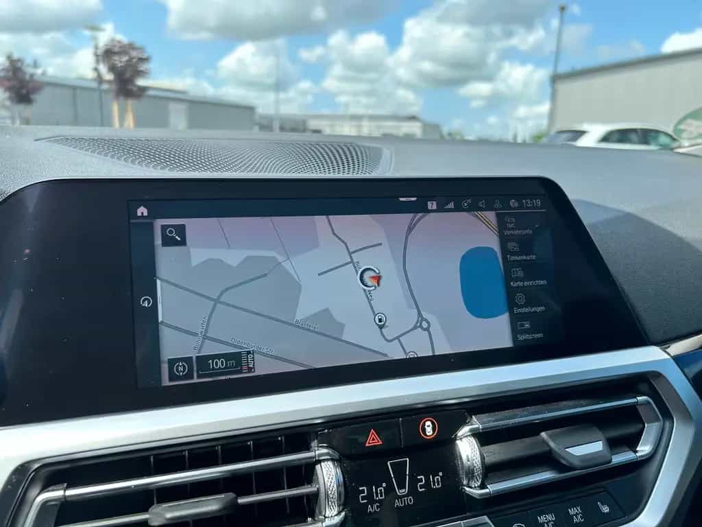 BMW 320 d Sportline AHK*LED*SHADOW*PANO*HUD*TEILLEDER 09/2020-photo-20