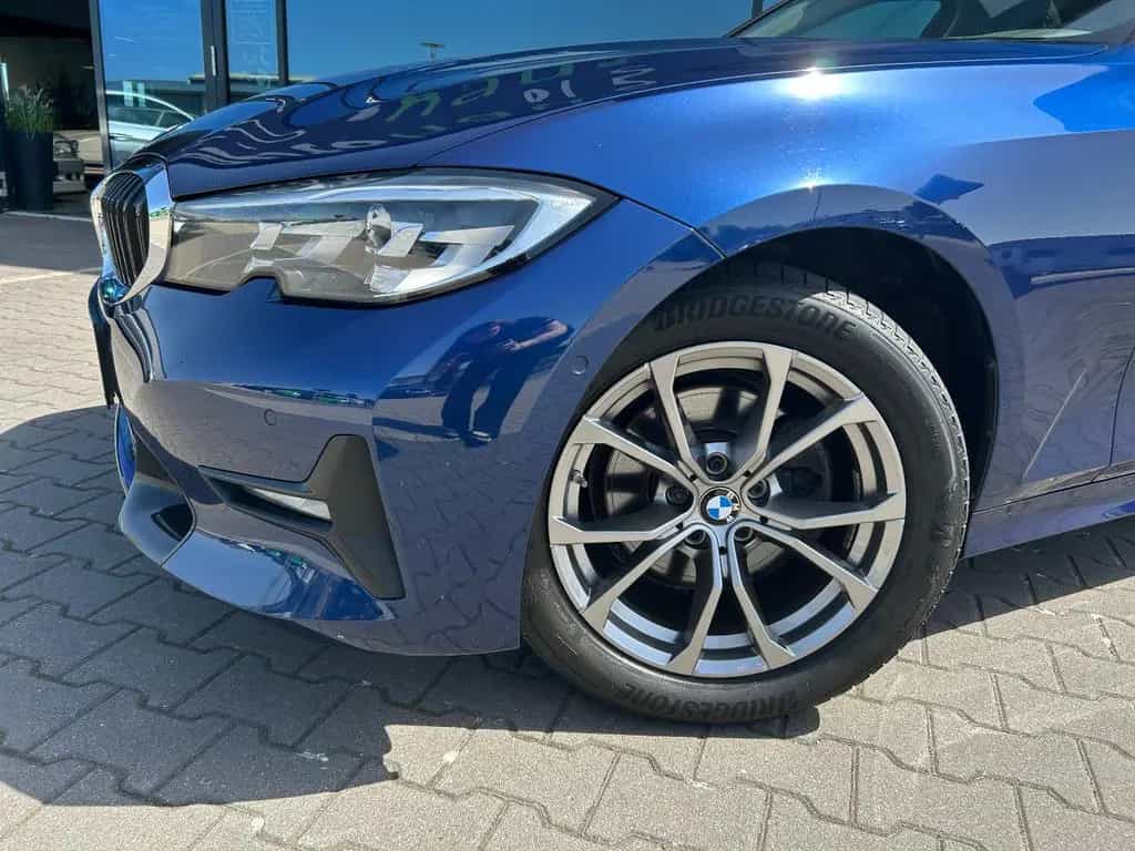 BMW 320 d Sportline AHK*LED*SHADOW*PANO*HUD*TEILLEDER 09/2020-photo-6