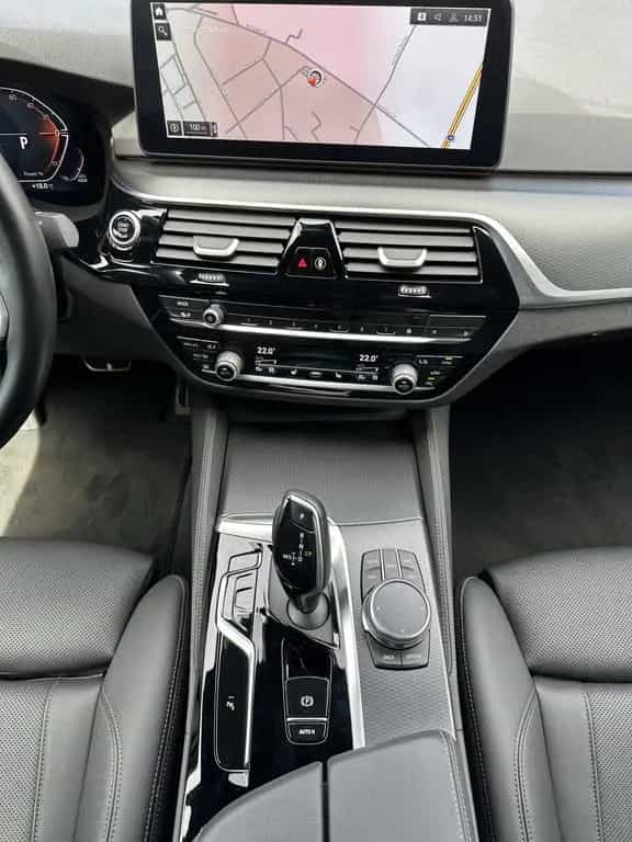 BMW 520 d M-Sport NAV+LED+ACC+SHZ+VCOCK+LEDER+KEYLESS 03/2023-photo-18