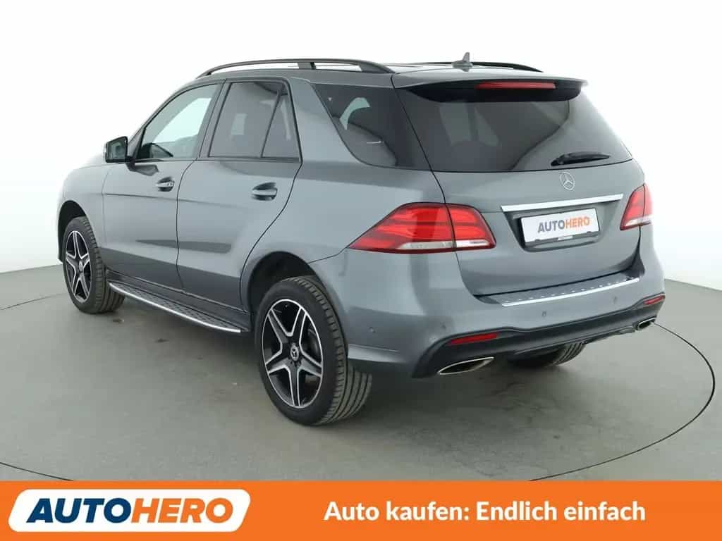 Mercedes-Benz GLE 400 4Matic AMG Line Aut.*NAVI*LED*ACC* 03/2018-photo-3