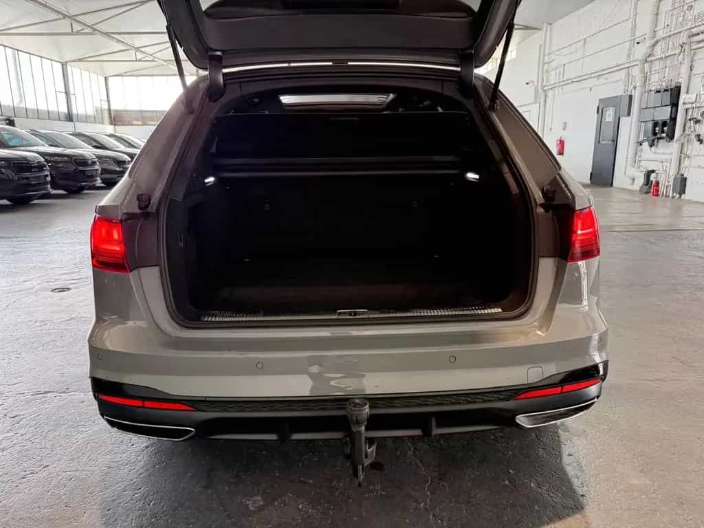 Audi A4 Avant 40 TDI quattro S line 10/2022-photo-12