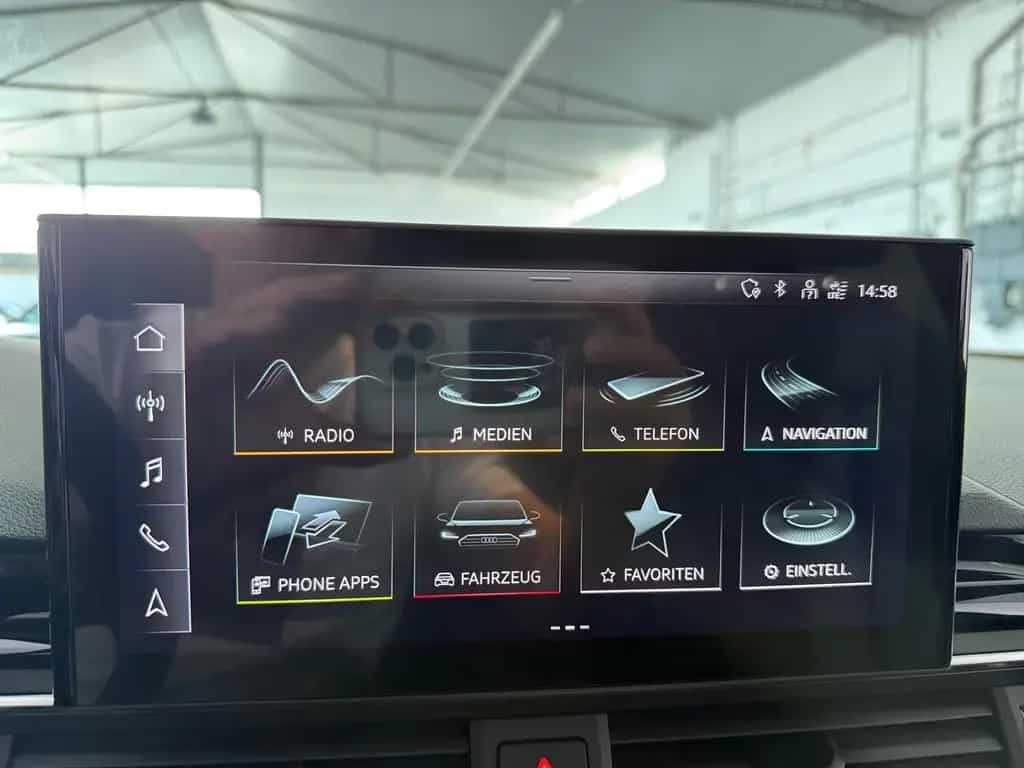 Audi A4 Avant 40 TDI quattro S line 10/2022-photo-32