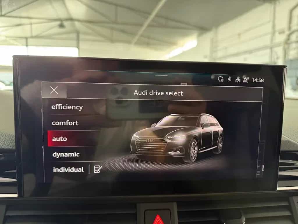 Audi A4 Avant 40 TDI quattro S line 10/2022-photo-34