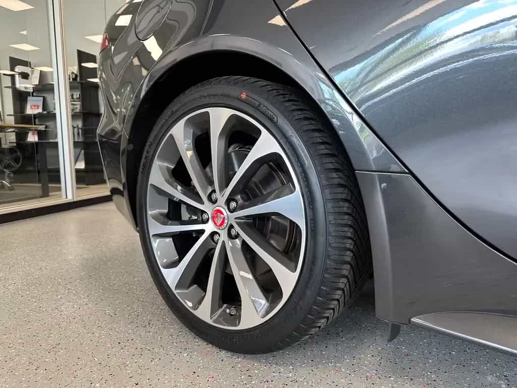 Jaguar XE R-Dynamic HSE|360°|Meridian|18-Wege|DAB+|19" 06/2019-photo-11