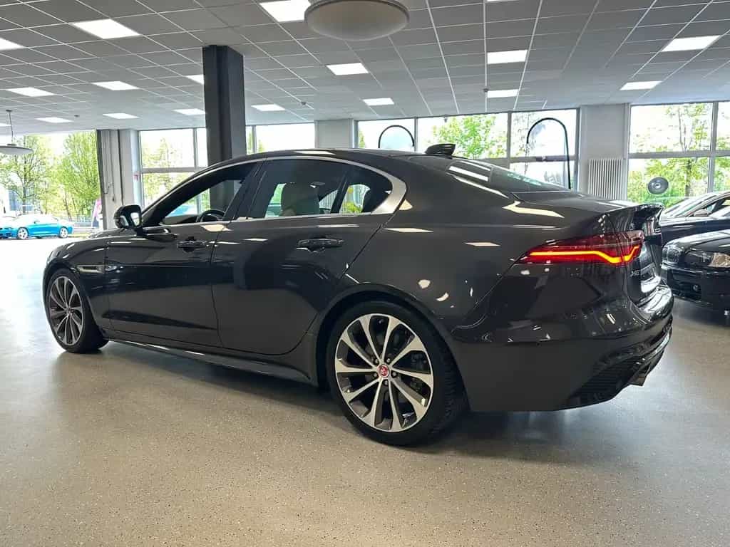 Jaguar XE R-Dynamic HSE|360°|Meridian|18-Wege|DAB+|19" 06/2019-photo-13