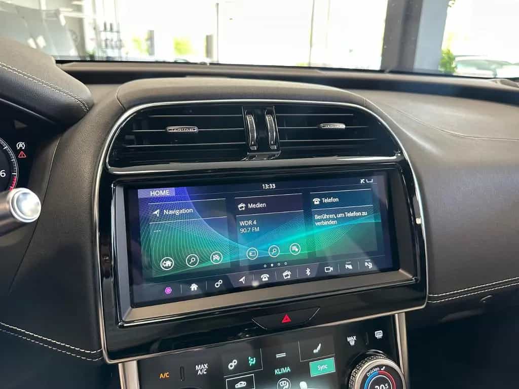 Jaguar XE R-Dynamic HSE|360°|Meridian|18-Wege|DAB+|19" 06/2019-photo-21