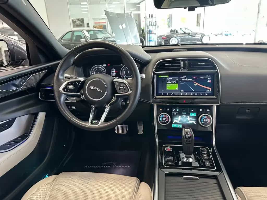 Jaguar XE R-Dynamic HSE|360°|Meridian|18-Wege|DAB+|19" 06/2019-photo-27